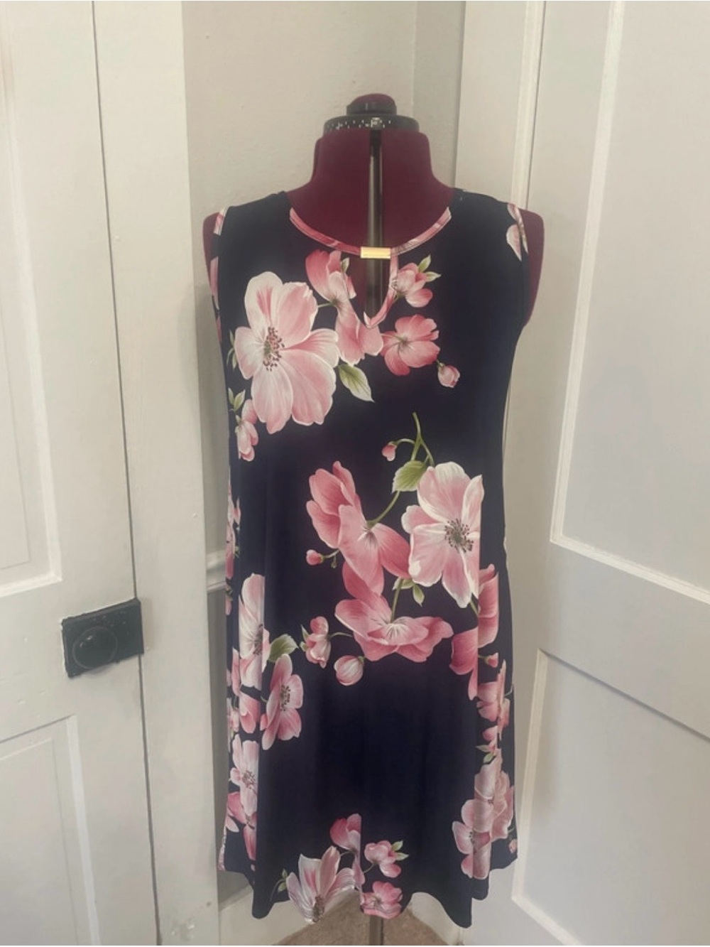 Espresso Navy Sleeveless Floral Dress with Pink Blooms